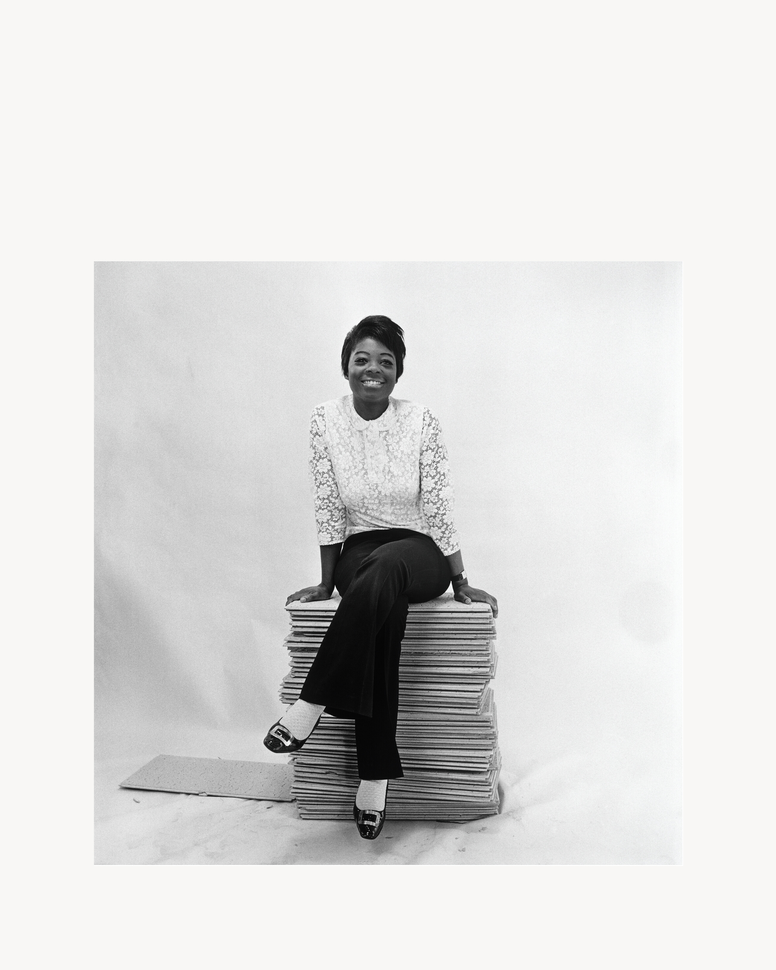 Rosemarie “Funflower” Thompson posing for Drum at the Campbell-Drayton Studio, Gray’s Inn Road, London, 1967 