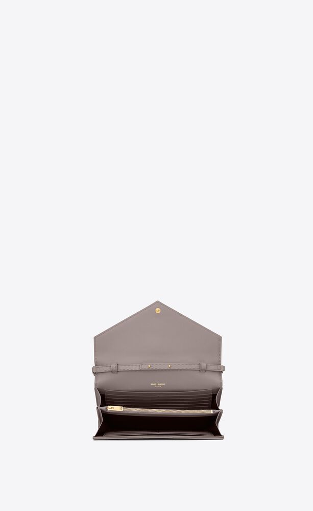 CASSANDRE MATELASSÉ chain wallet in grain de poudre embossed leather, Saint  Laurent