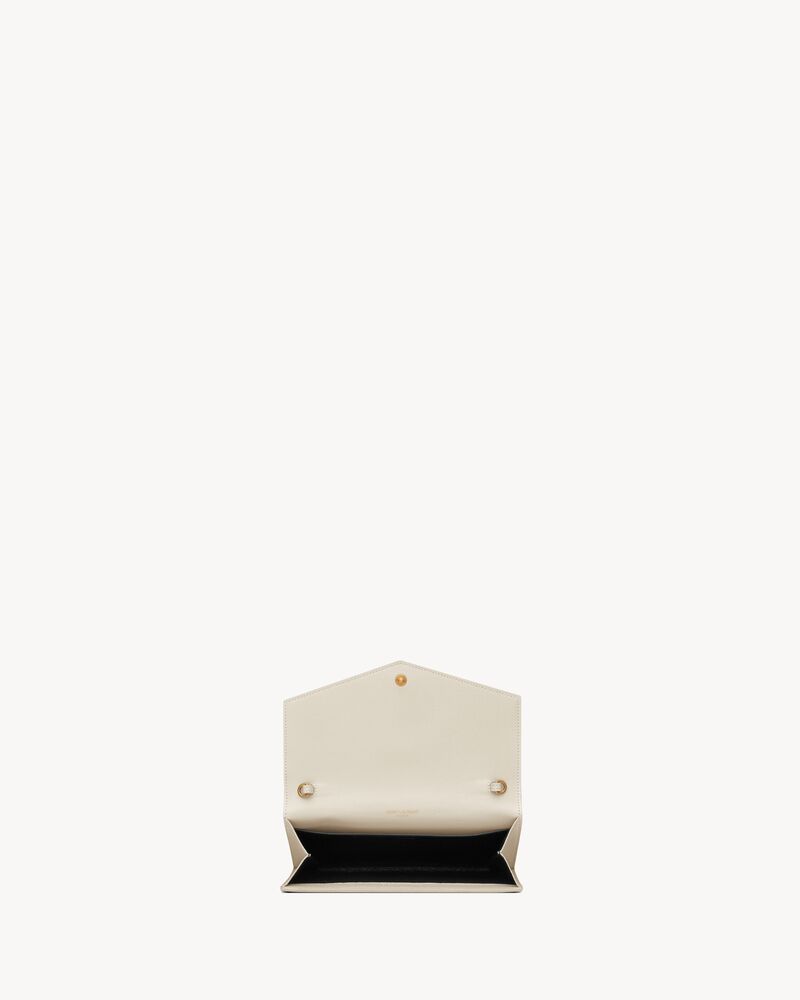 UPTOWN CHAIN WALLET IN GRAIN DE POUDRE EMBOSSED LEATHER