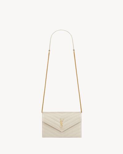 cassandre envelope chain wallet en cuir grain de poudre