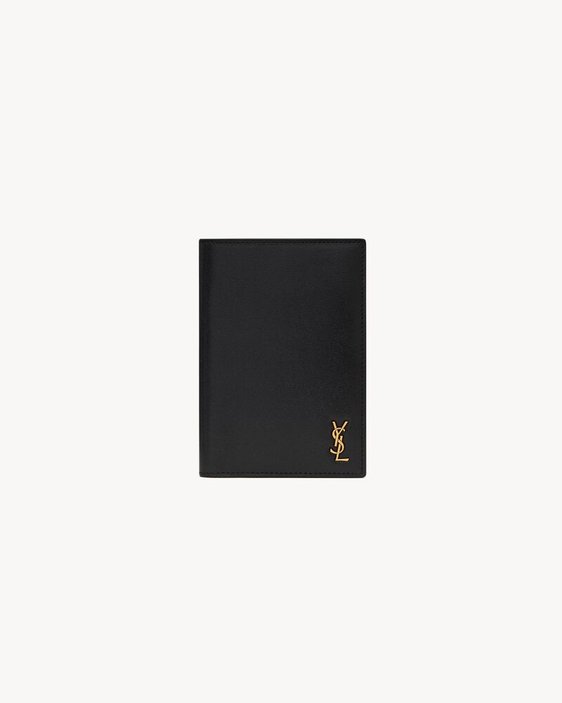 TINY CASSANDRE passport case in smooth leather