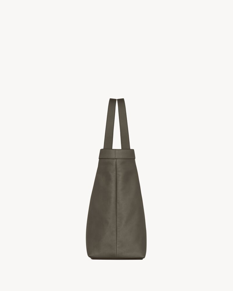 Y giant tote in smooth leather