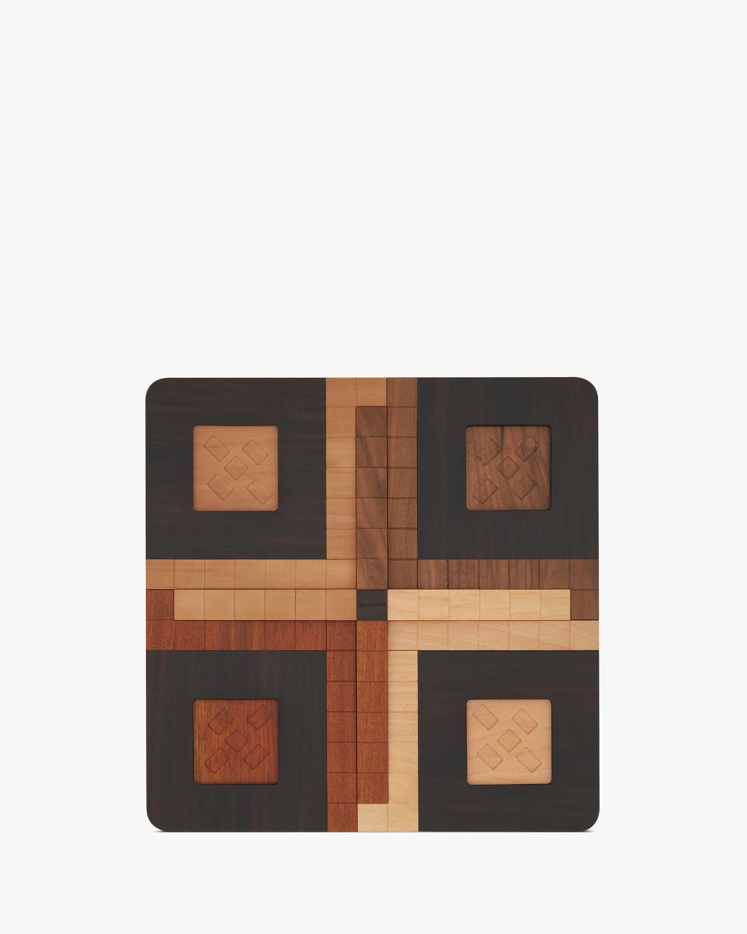 Jeu des petits chevaux en bois