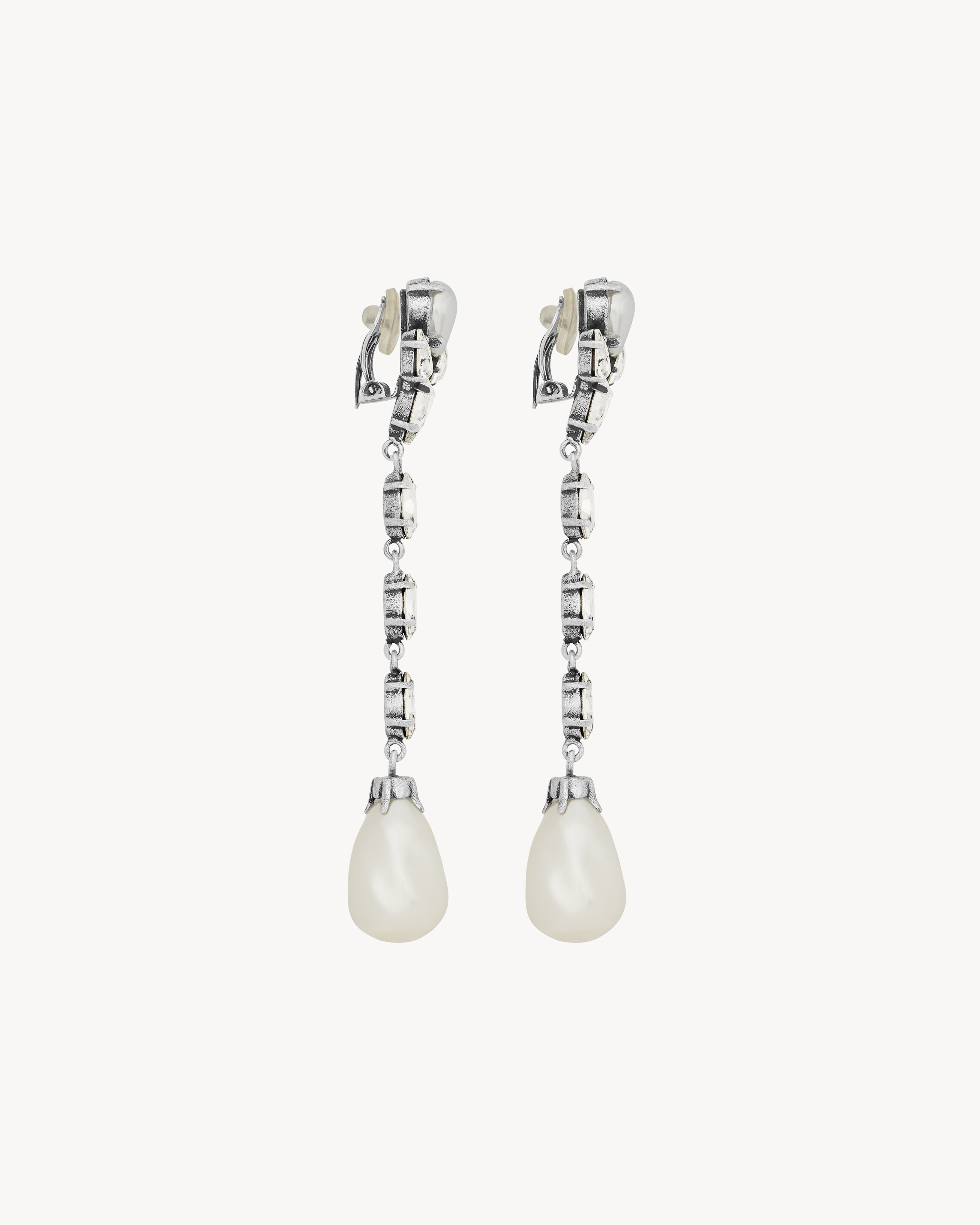 Pendientes colgantes de metal con perlas