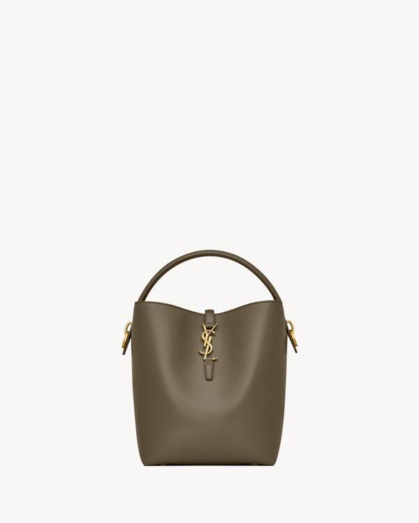 Le 37 en cuir brillant