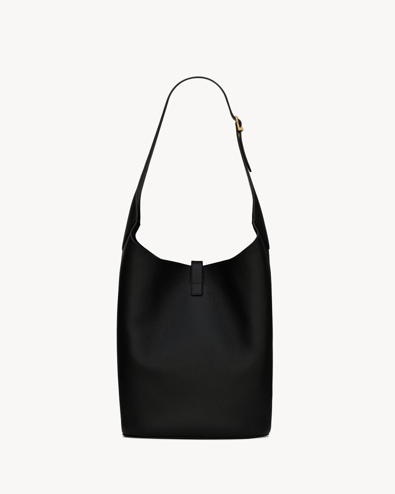 Bolso estilo hobo Le 5 à 7 de piel granulada