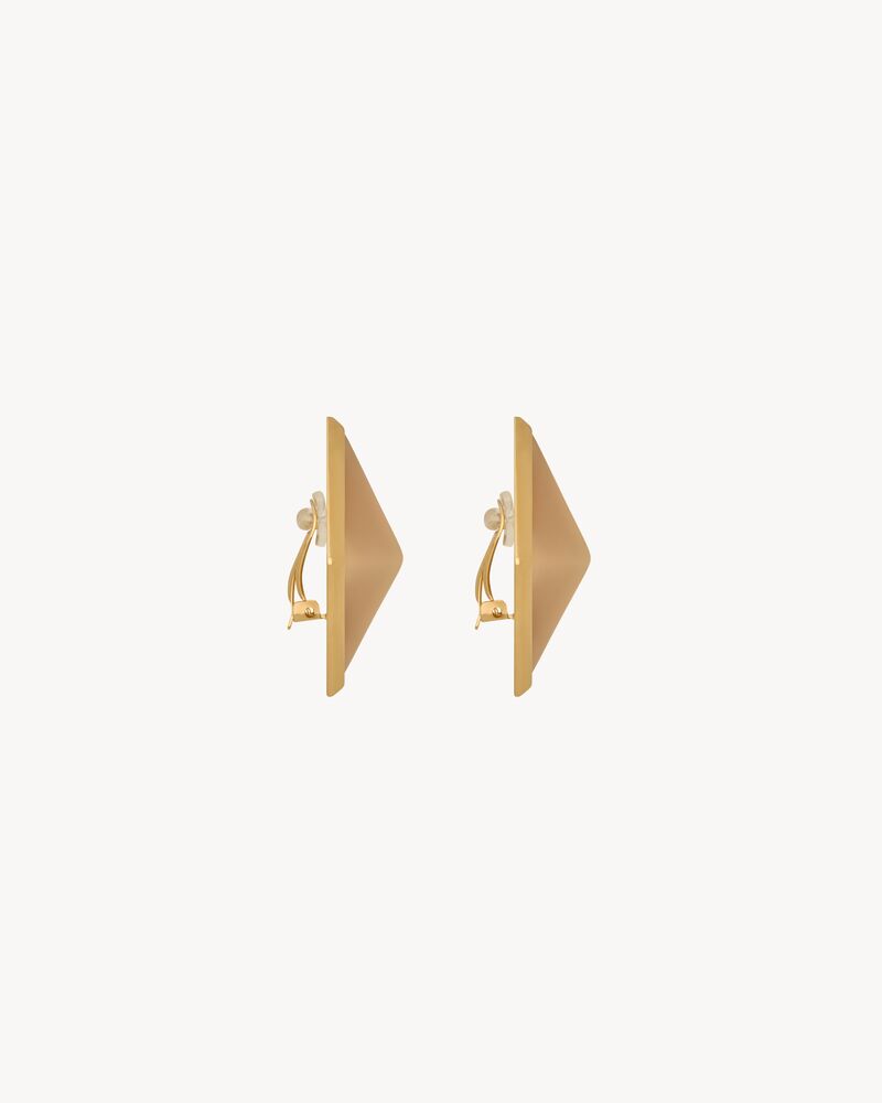 pyramid earrings in resin and metal