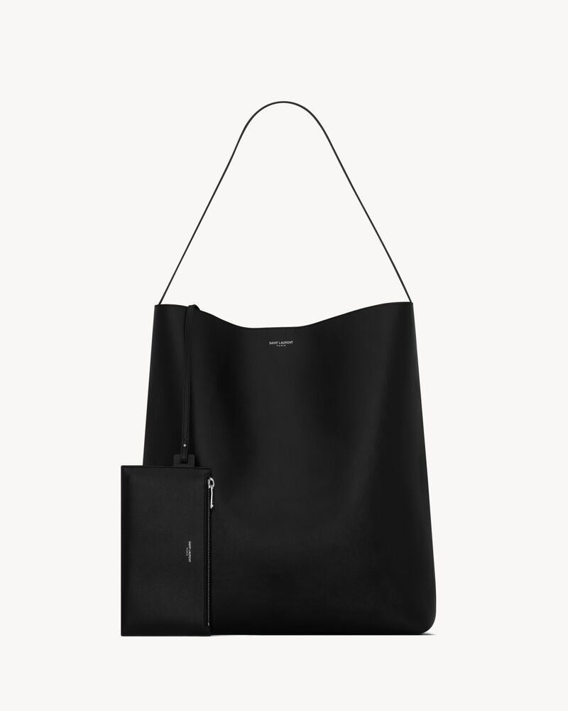 BOLD hobo bag in smooth leather