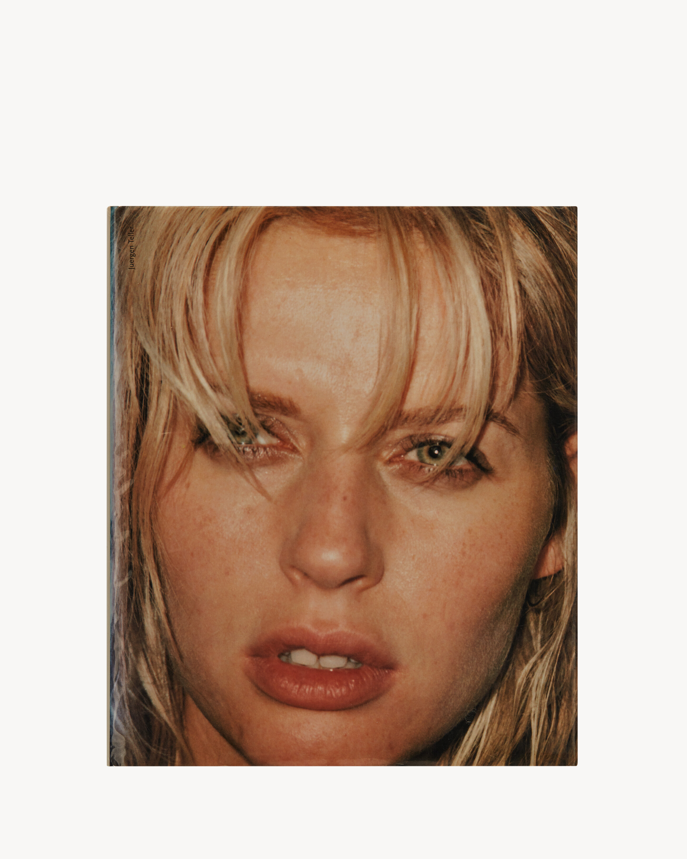 JUERGEN TELLER UNTERWEGS PICTURES AND TEXT | Saint Laurent | YSL ES JUERGEN TELLER UNTERWEGS PICTURES AND TEXT | Saint Laurent | YSL ES