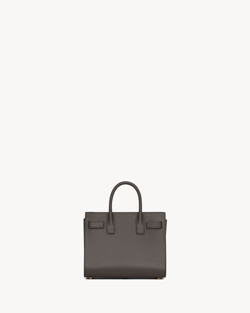 SAC DE JOUR in smooth leather – nano