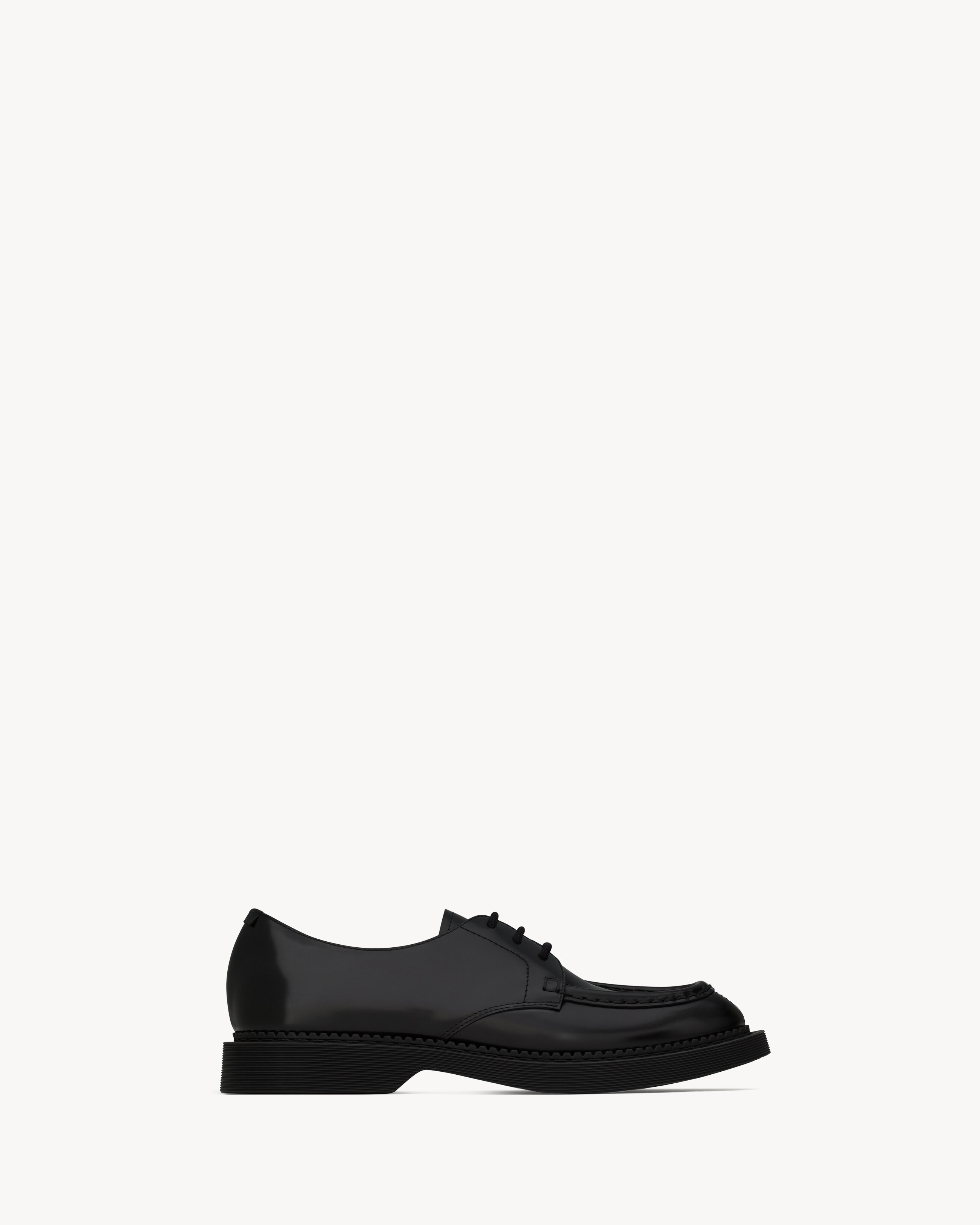 Sapato derby WIM em couro liso