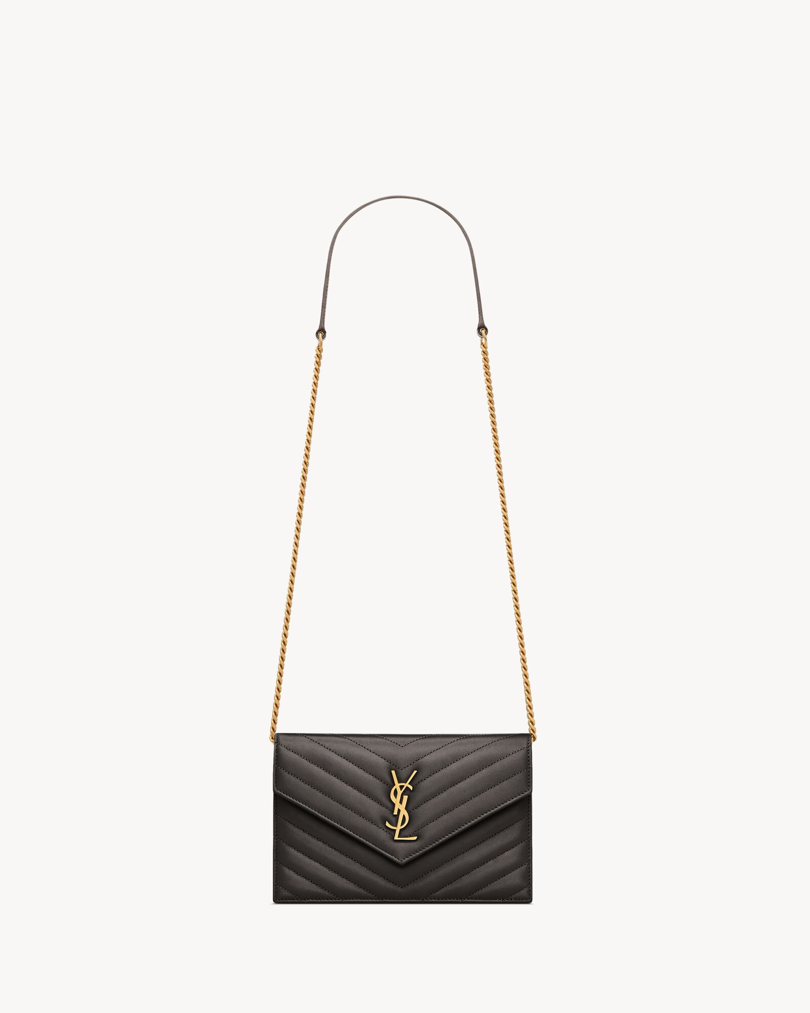 CASSANDRE envelope chain wallet in lambskin — 857605AAA441997