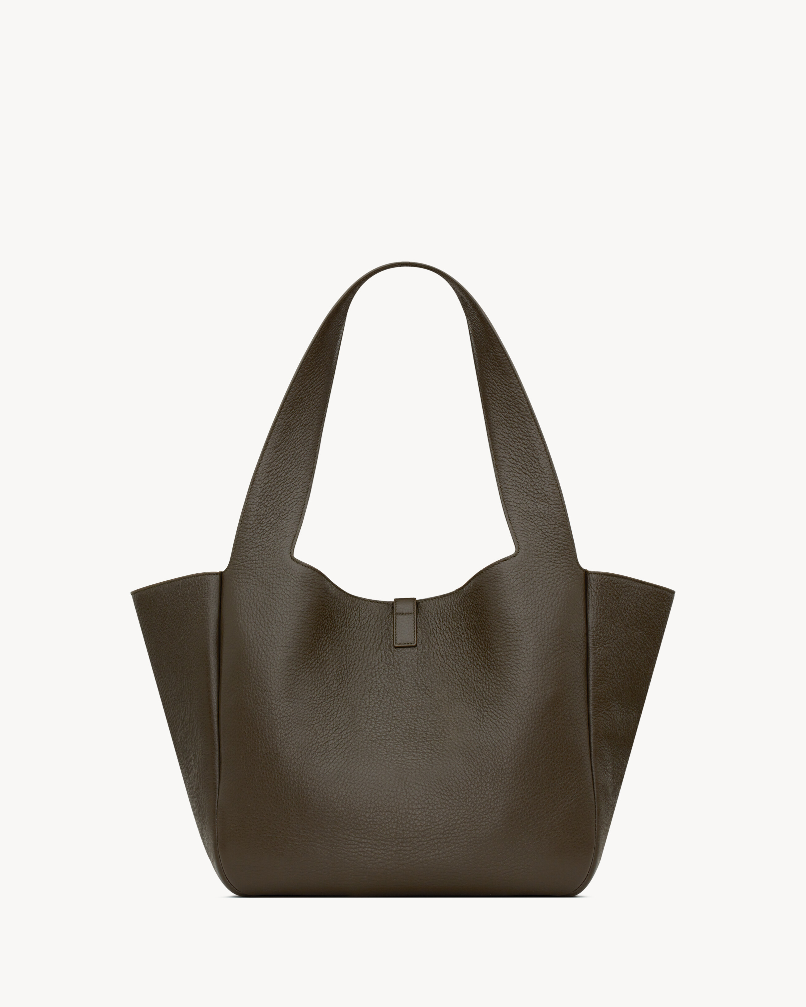 LE 5 À 7 BEA in grained leather