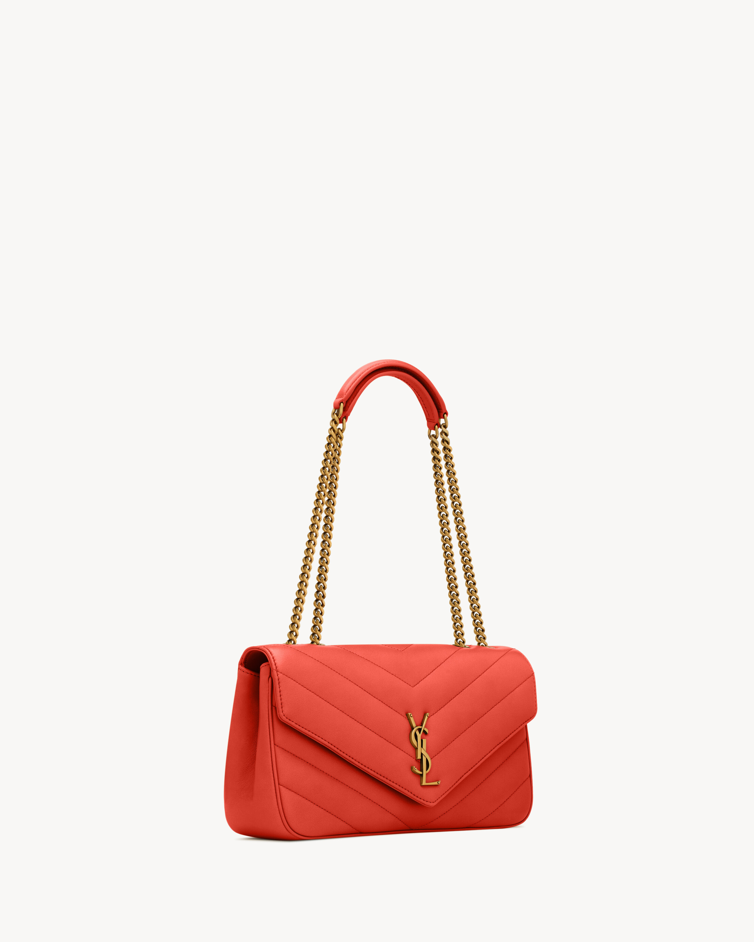 LOULOU medium in MATELASSÉ lambskin