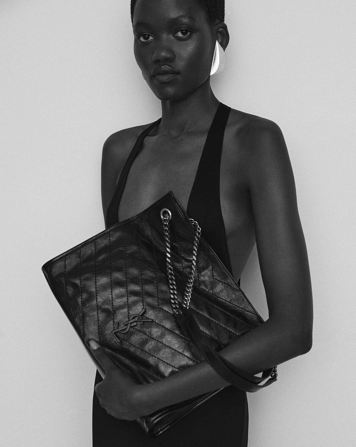 생로랑 빈티지 가죽 니키 숄더백 5779990EN049207