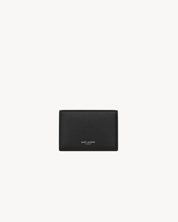 Business card holder with flap in smooth leather | Saint