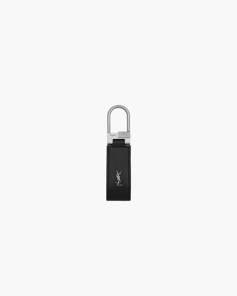 TINY CASSANDRE keyring in shiny leather