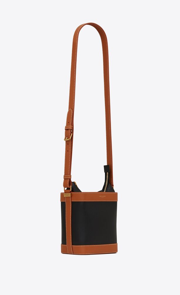 APHILE BUCKET CROSSBODY POUCH IN SMOOTH LEATHER Saint Laurent