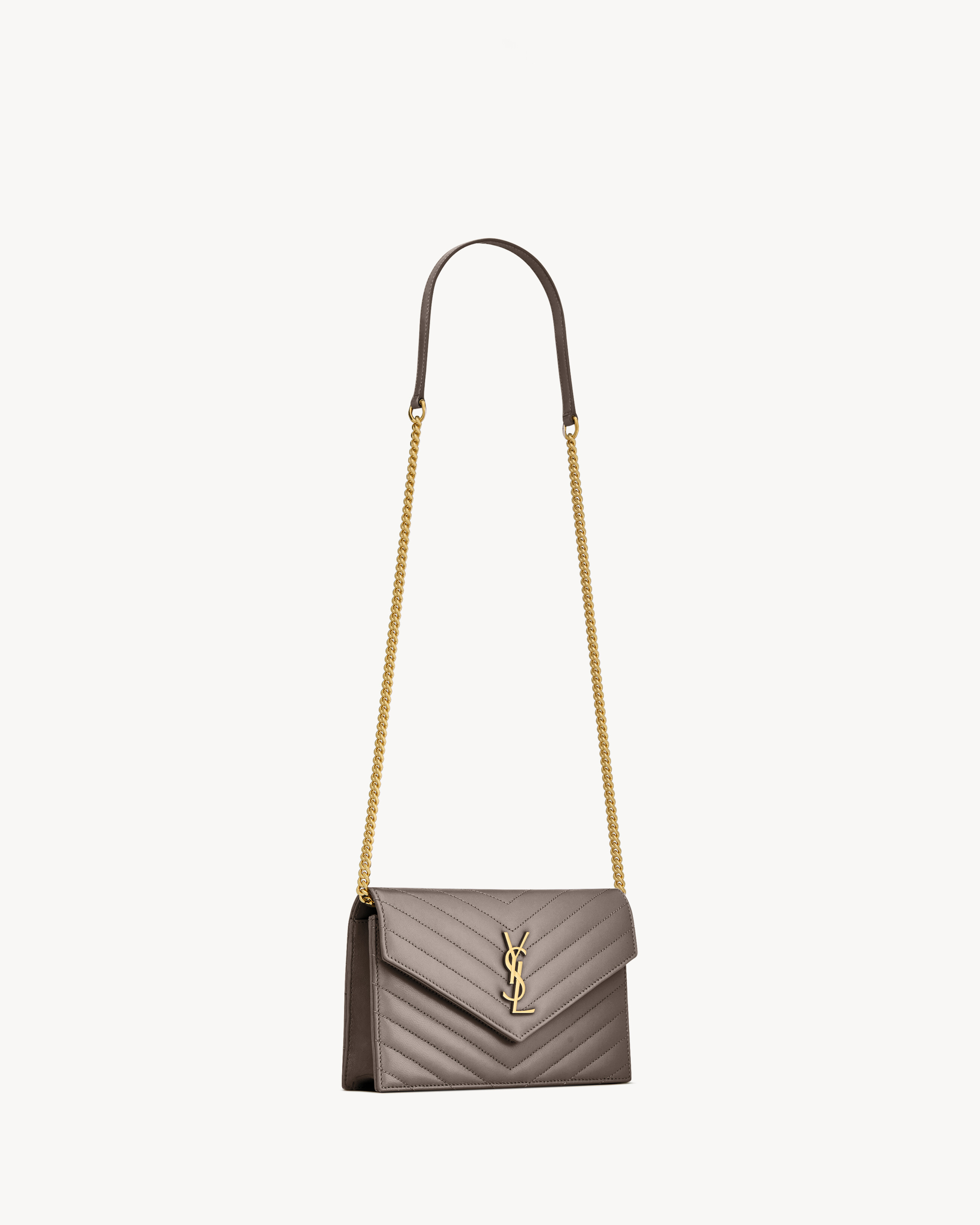 CASSANDRE envelope chain wallet in lambskin