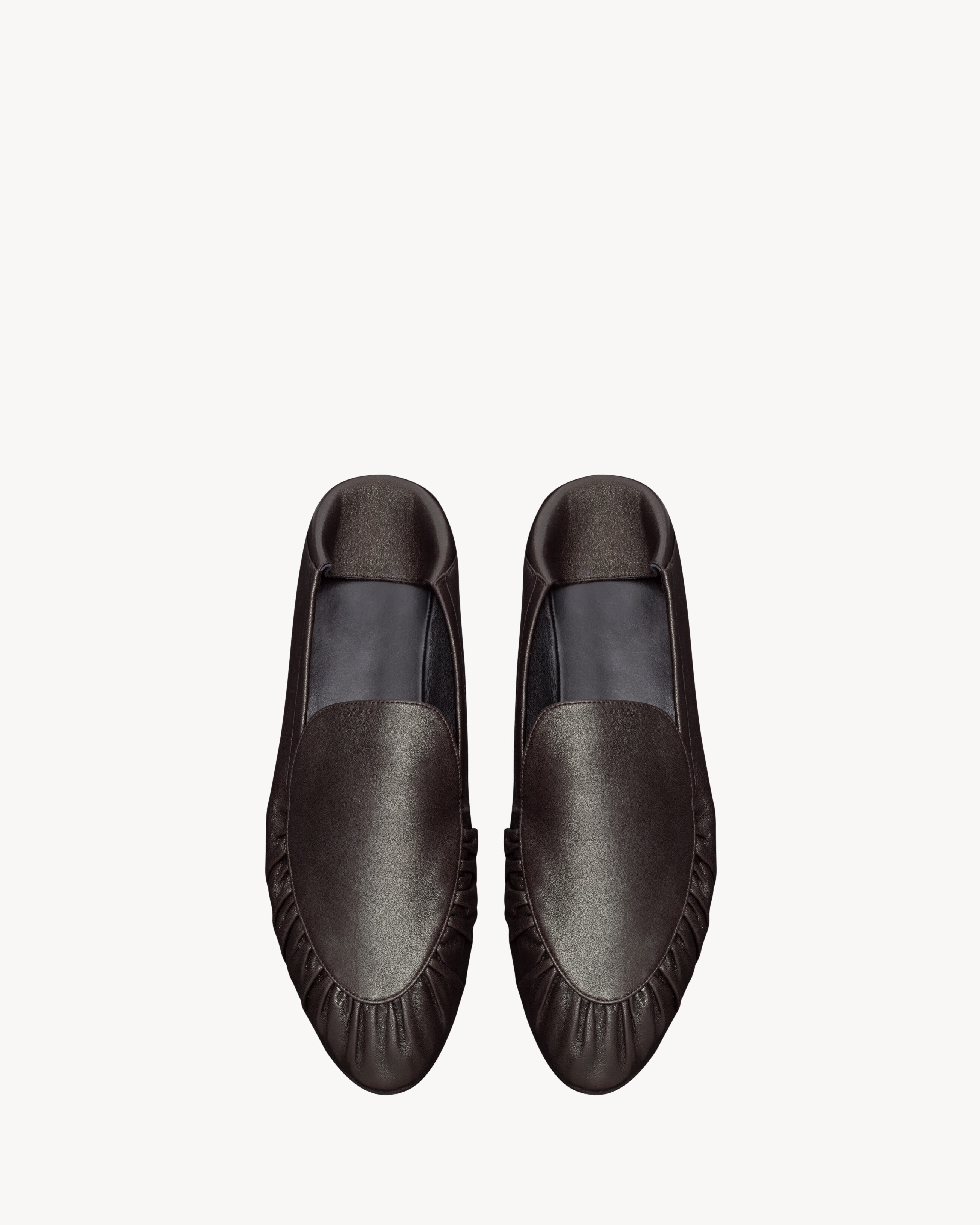 ALAIN slippers en cuir lisse