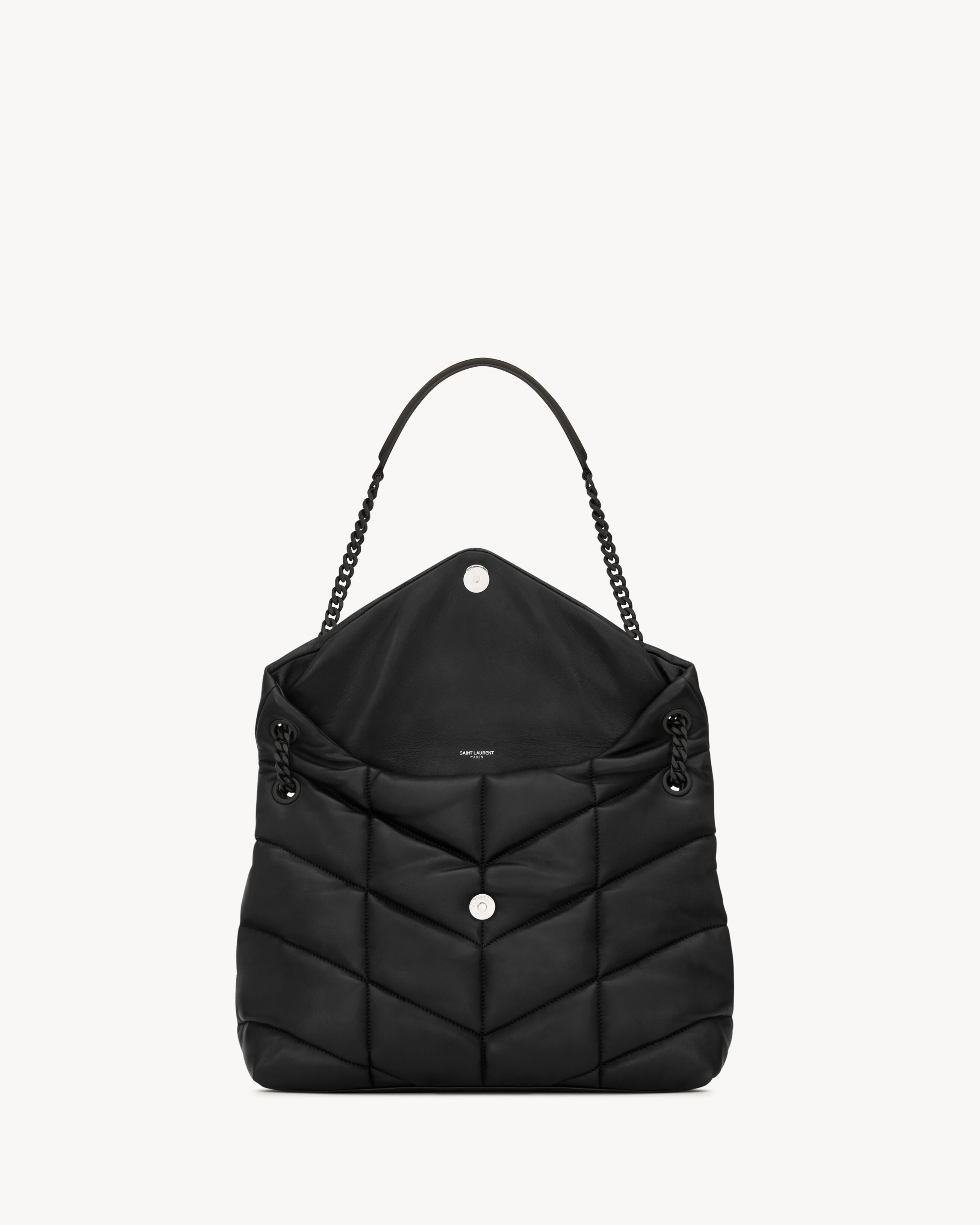 Puffer mediano de napa acolchada