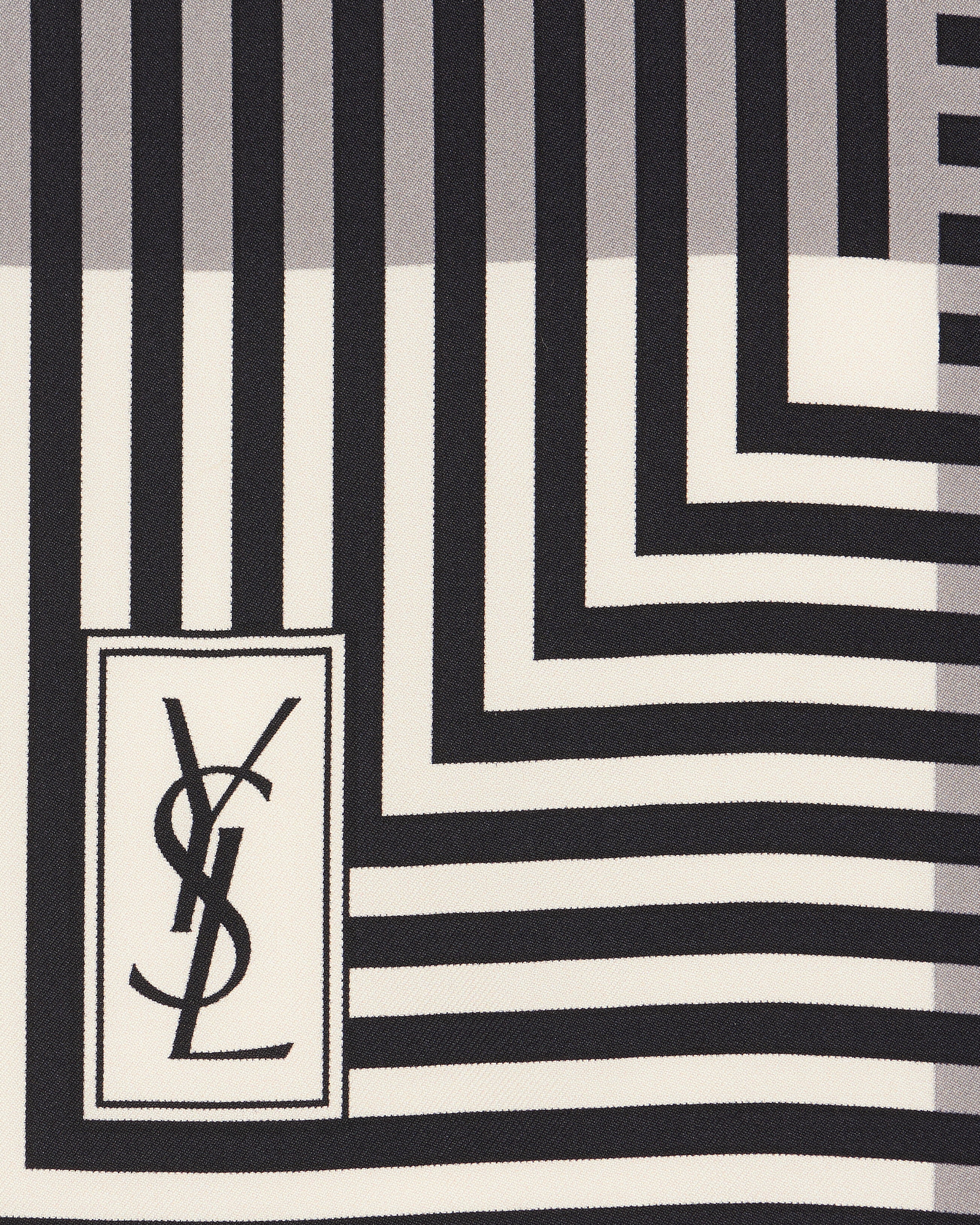 SCIARPA QUADRATA IN TWILL DI SETA - Main Image