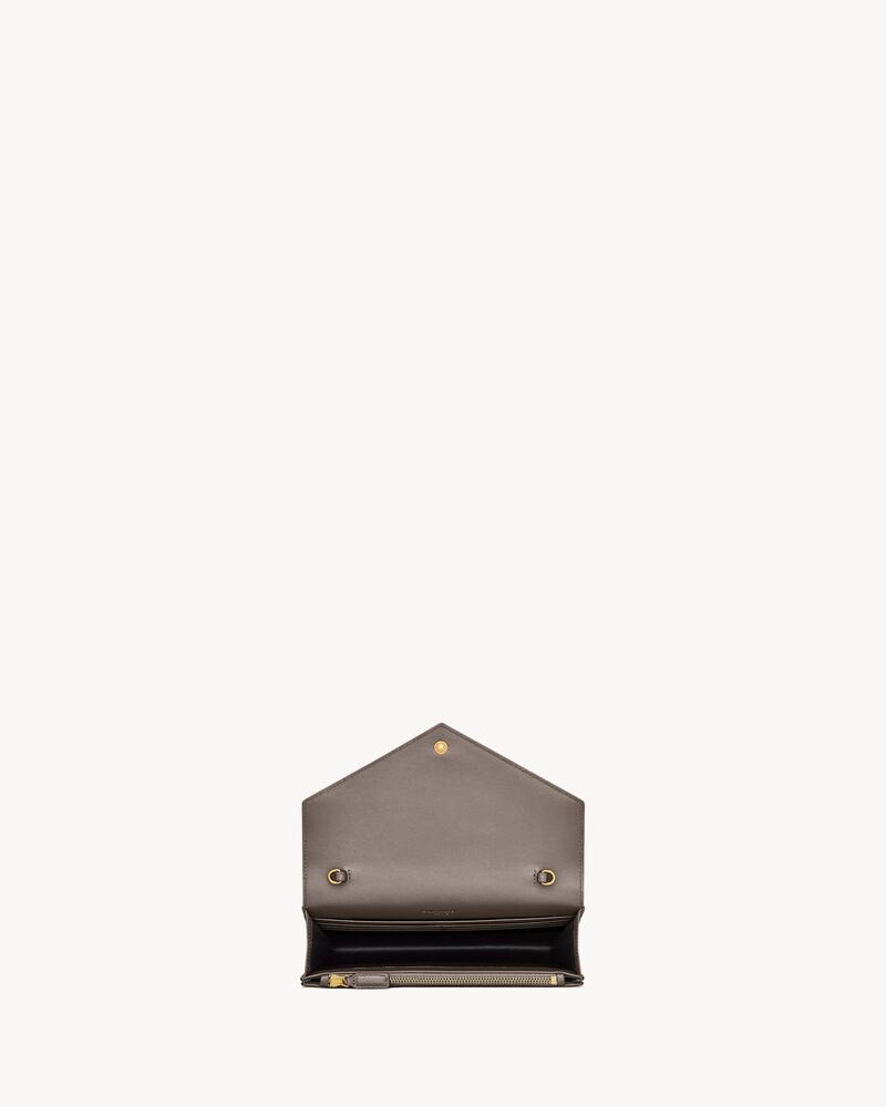 CASSANDRE envelope chain wallet in lambskin