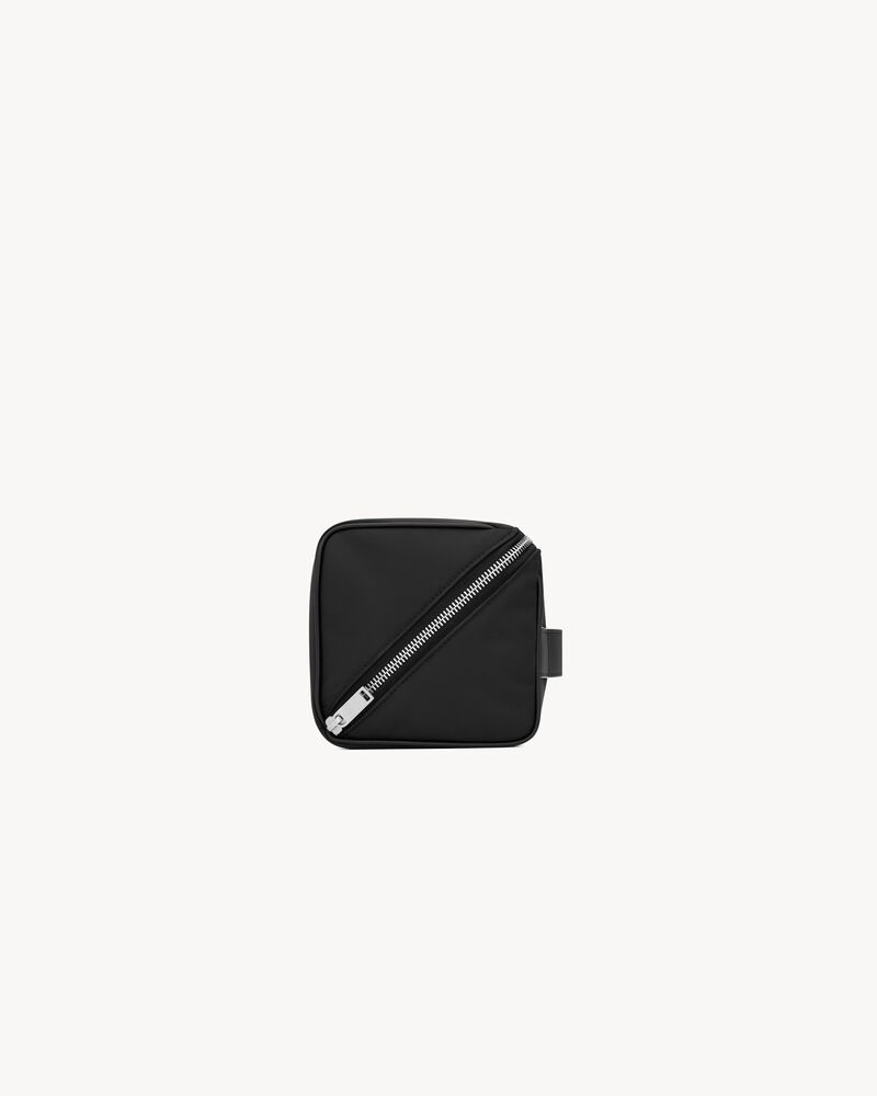 SAINT LAURENT PARIS CUBE TROUSSE EN NYLON RÉGÉNÉRÉ ECONYL®