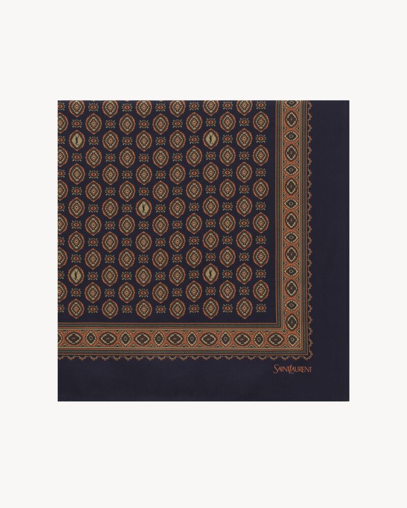 square scarf in medallion silk twill