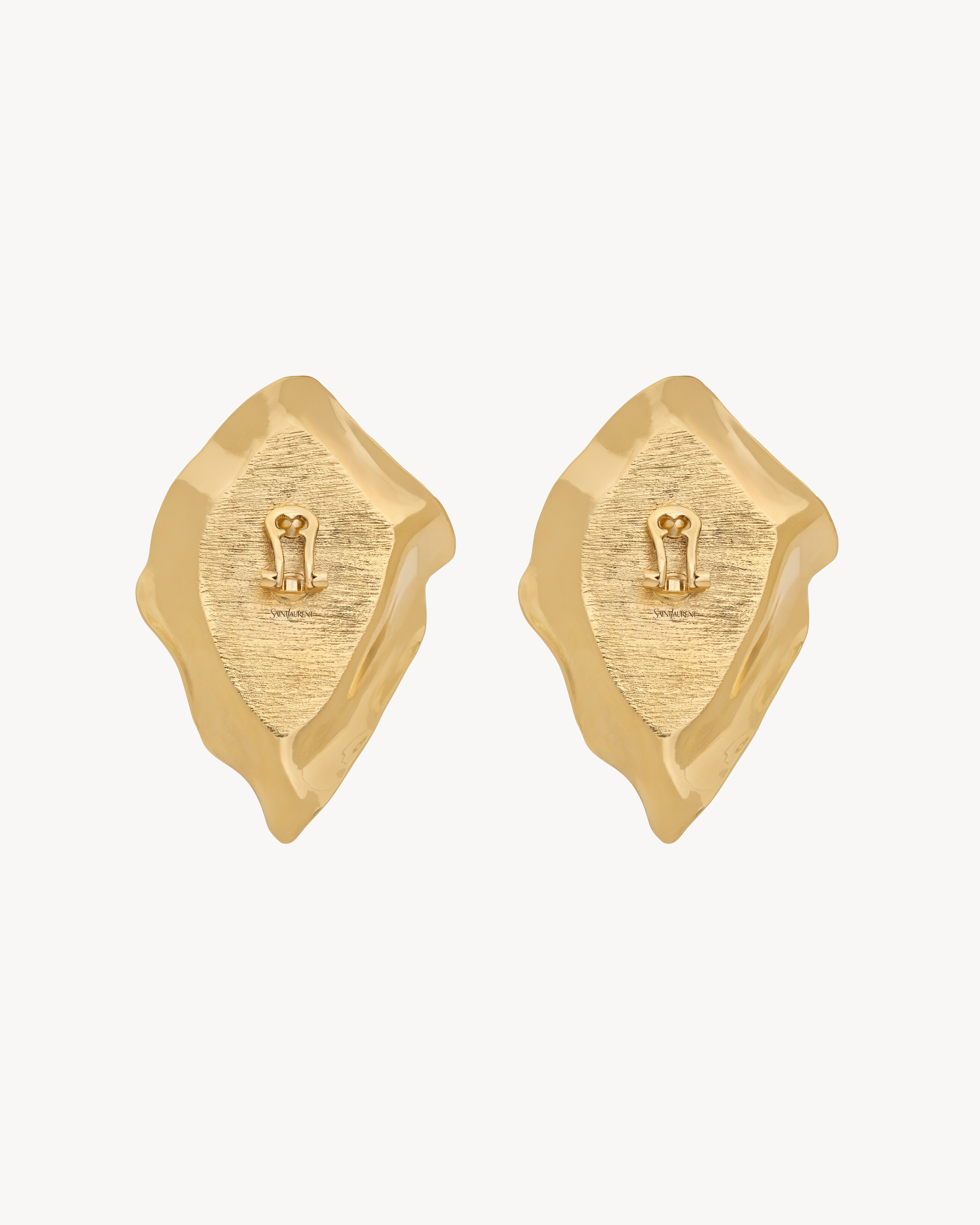 Pendientes de resina y metal con cabujón
