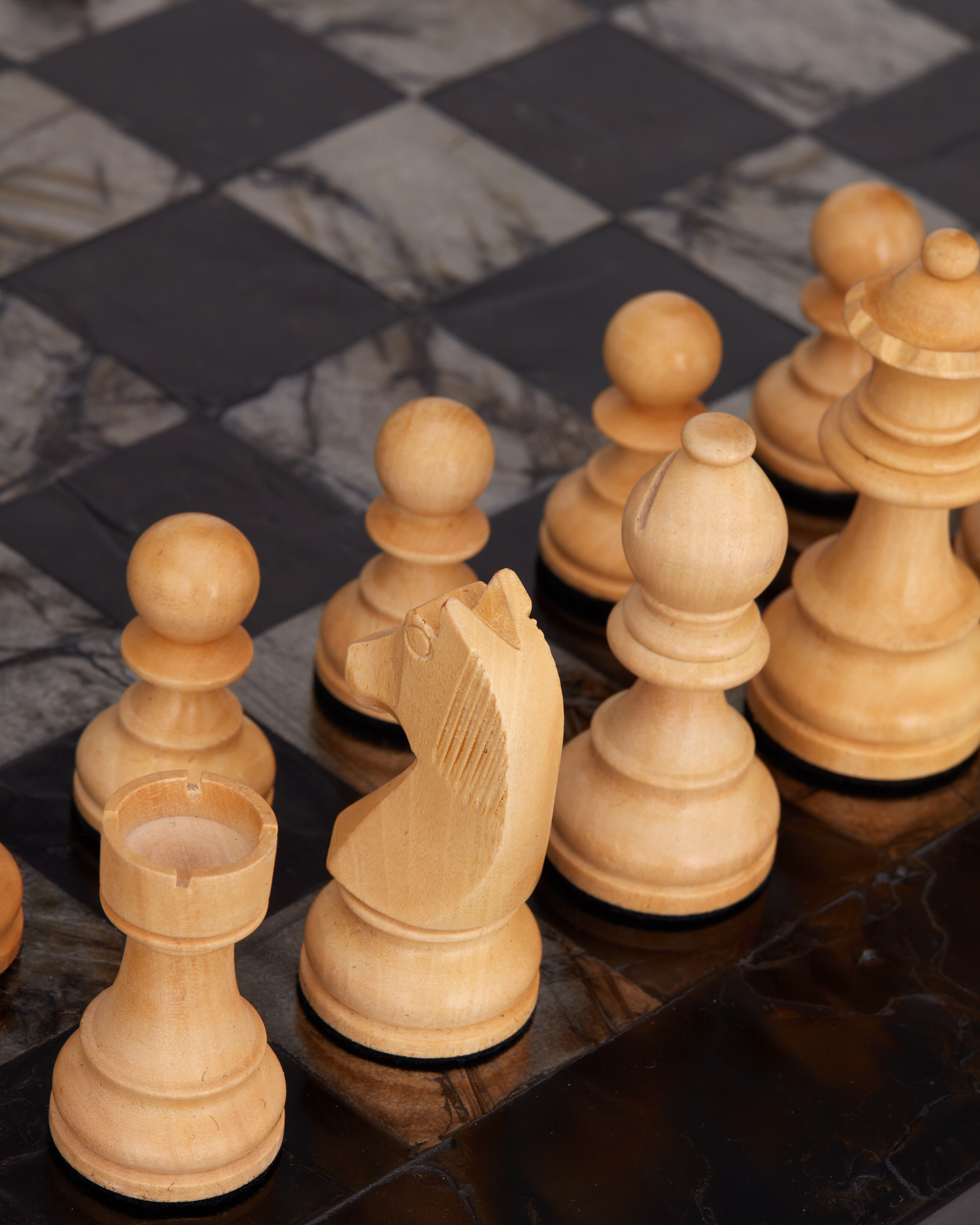 CHESS SET IN MICA STONE