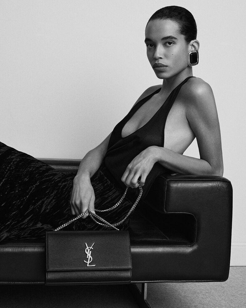 Kate medium en cuir embossé grain de poudre | Saint Laurent France | YSL.com