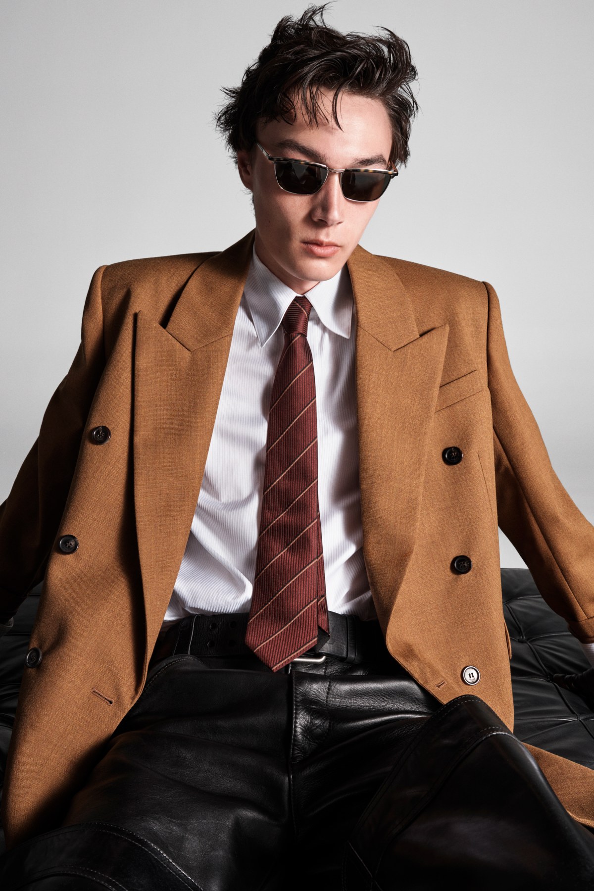 Homepage YSL > MEN’S FALL 25 > GRAY SORRENTI