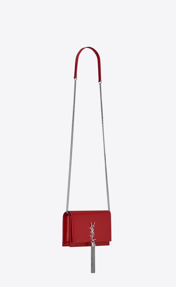 kate medium with tassel in grain de poudre embossed leather
