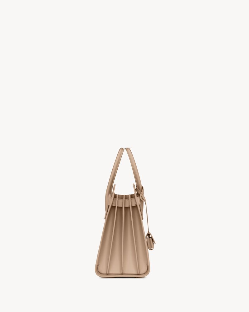 SAC DE JOUR SMALL IN SMOOTH LEATHER