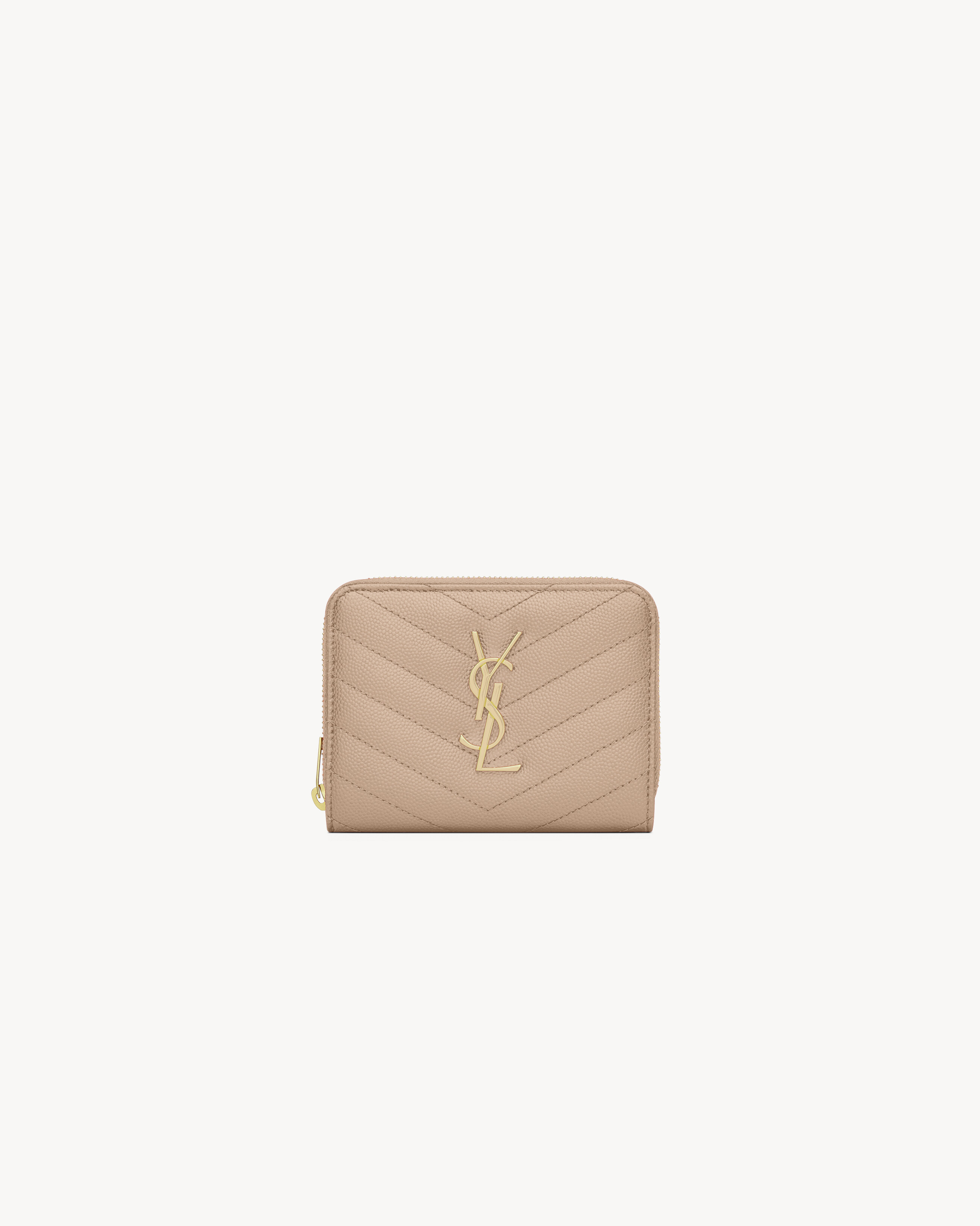 CASSANDRE MATELASSÉ compact zip around wallet in grain de poudre leather