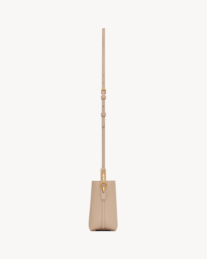 LE 37 Mini-Tasche aus glänzendem Leder