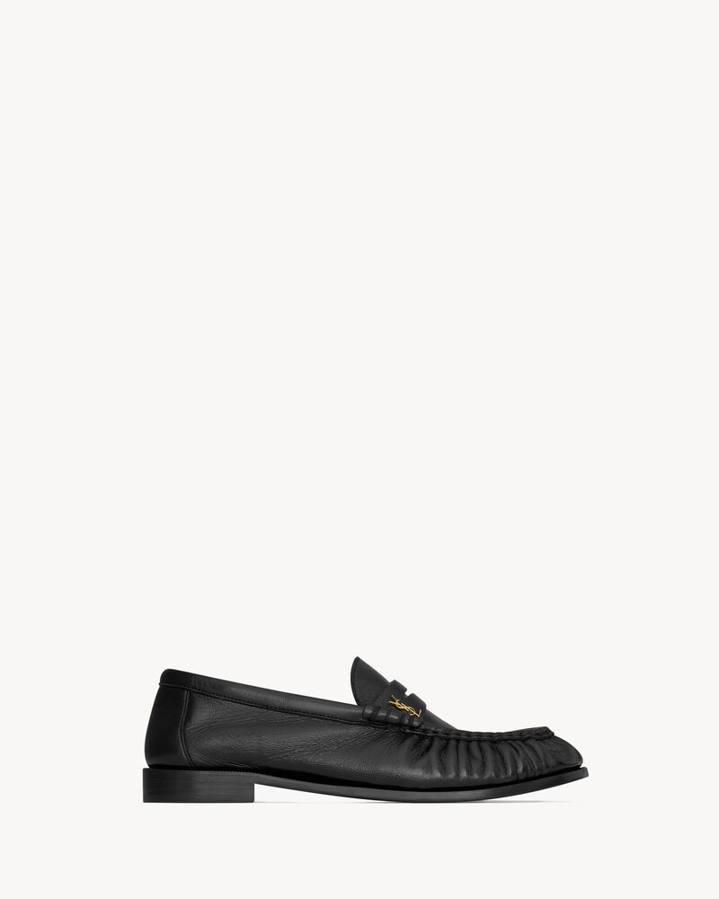 LE LOAFER mocassins en cuir plissé brillant