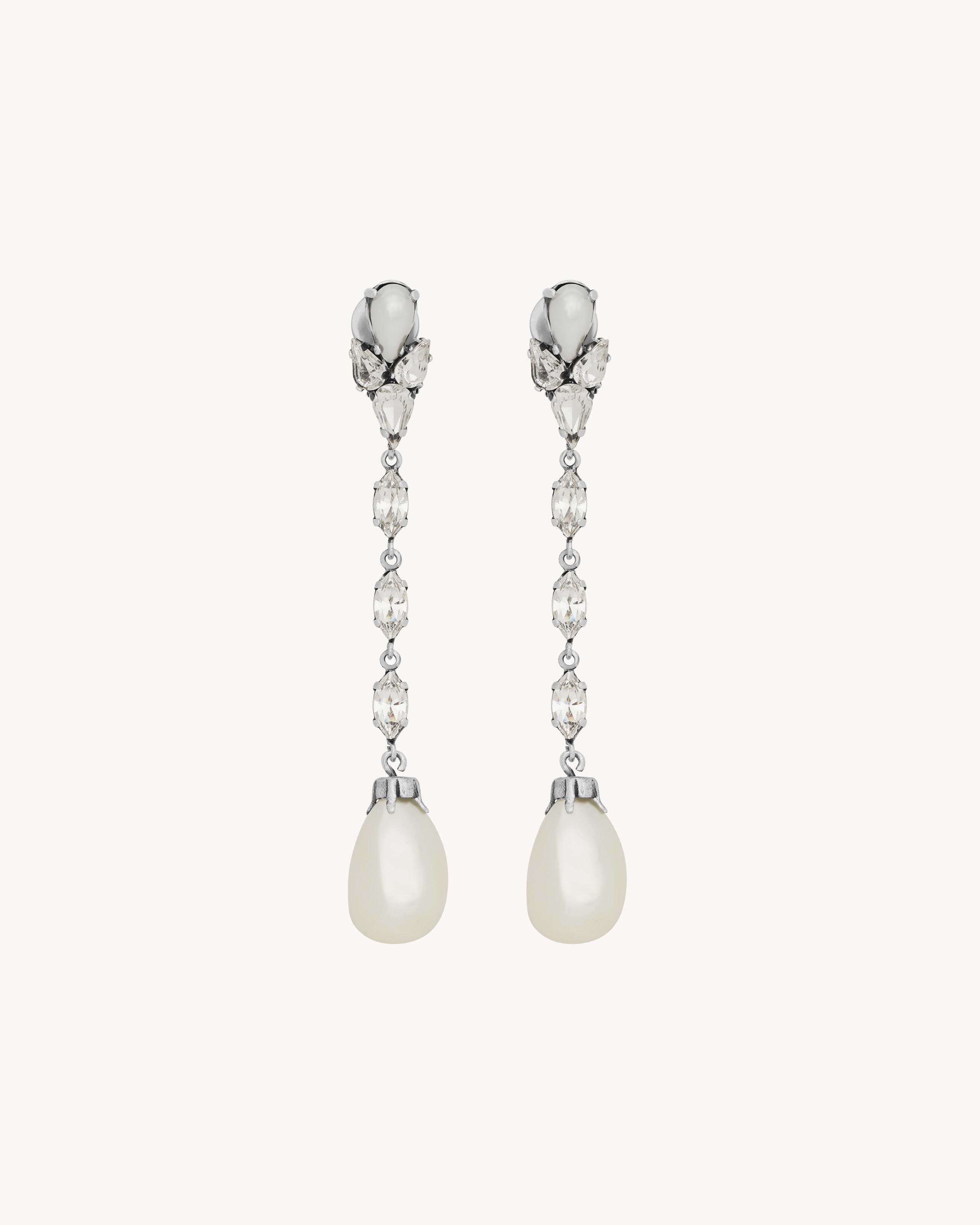 Pendientes colgantes de metal con perlas