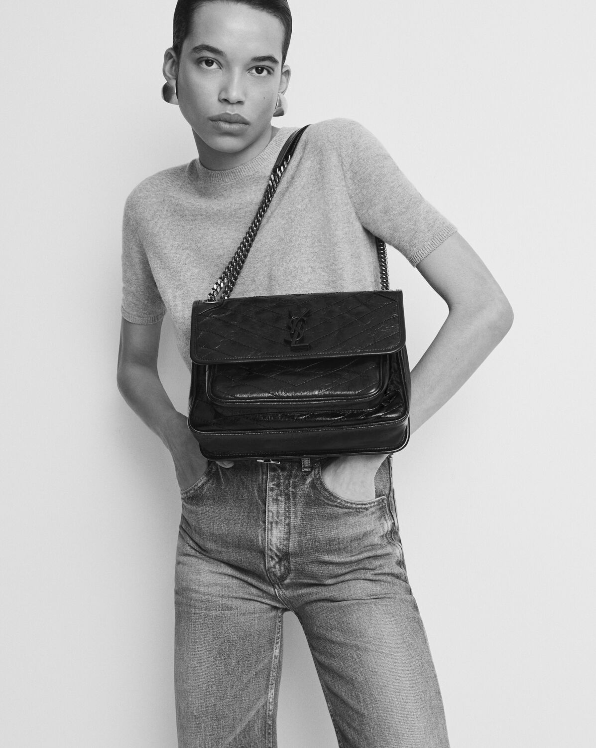 생로랑 빈티지 가죽 니키 미디엄 숄더백 6331840EN081000