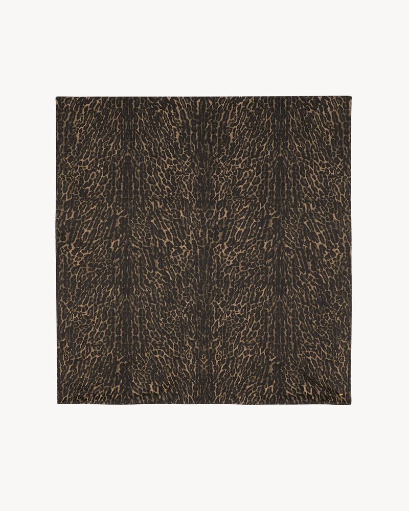 LARGE SQUARE SCARF IN LEOPARD SILK AND CASHMERE
