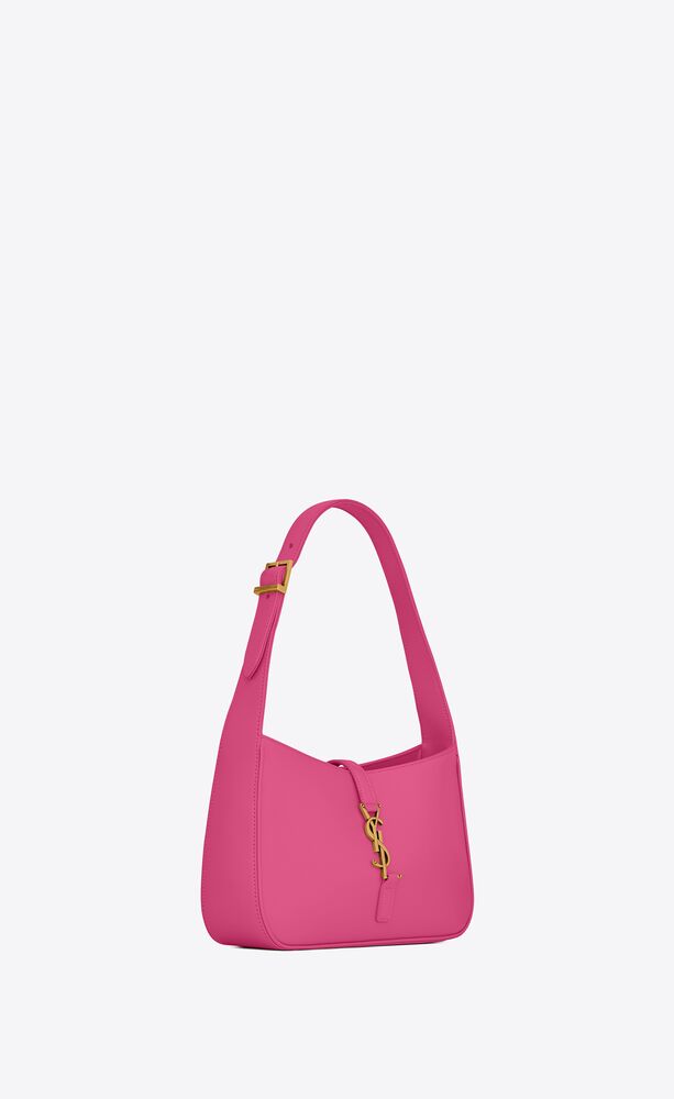 LE 5 À 7 HOBO BAG IN SMOOTH LEATHER | Saint Laurent | YSL.com