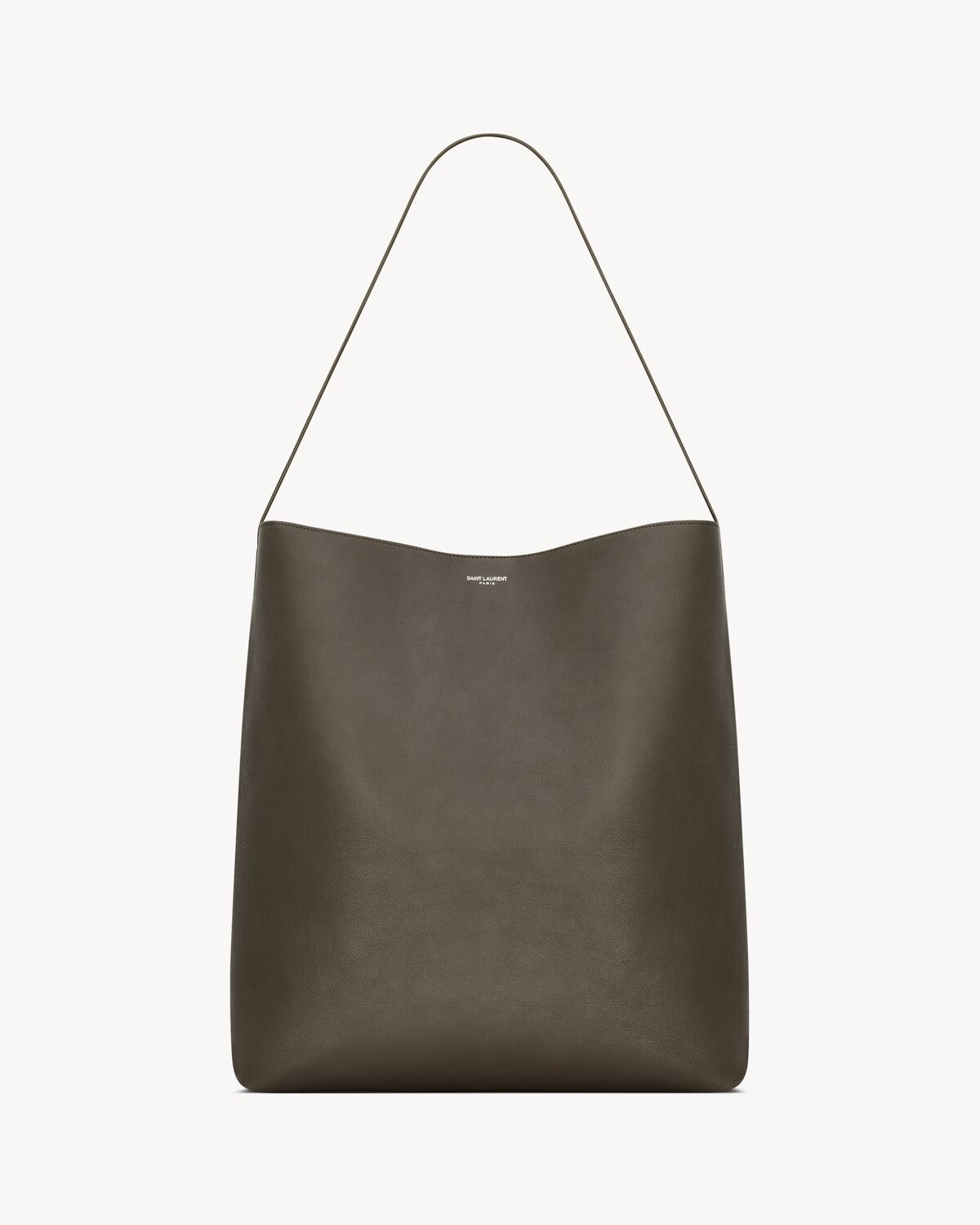 bold hobo bag in leather