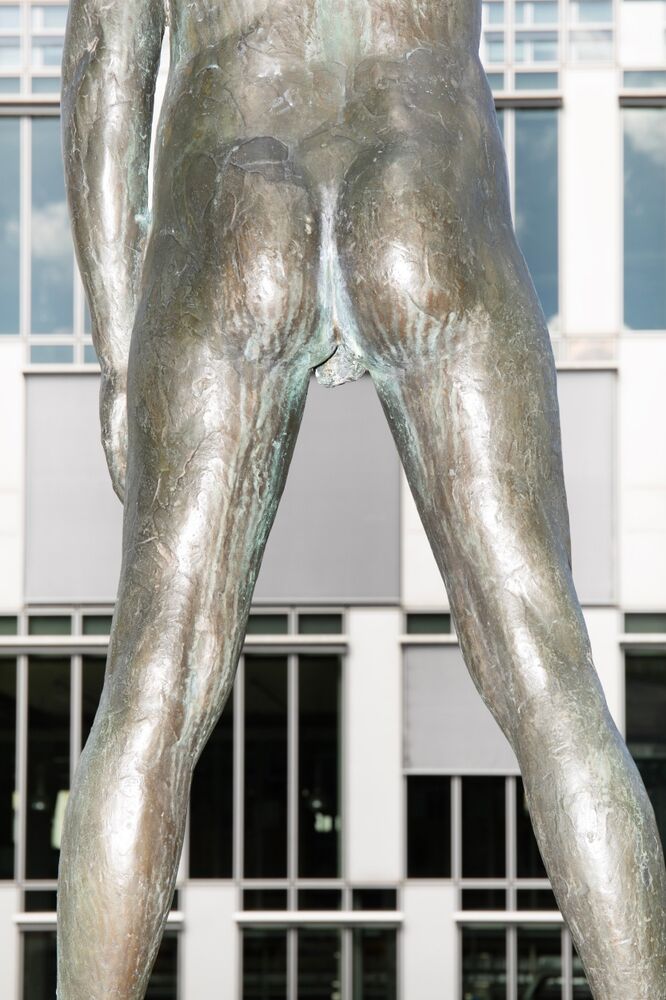 SL Editions > Fanzine > Jonathan LLense > Slider > Visual 3 > image