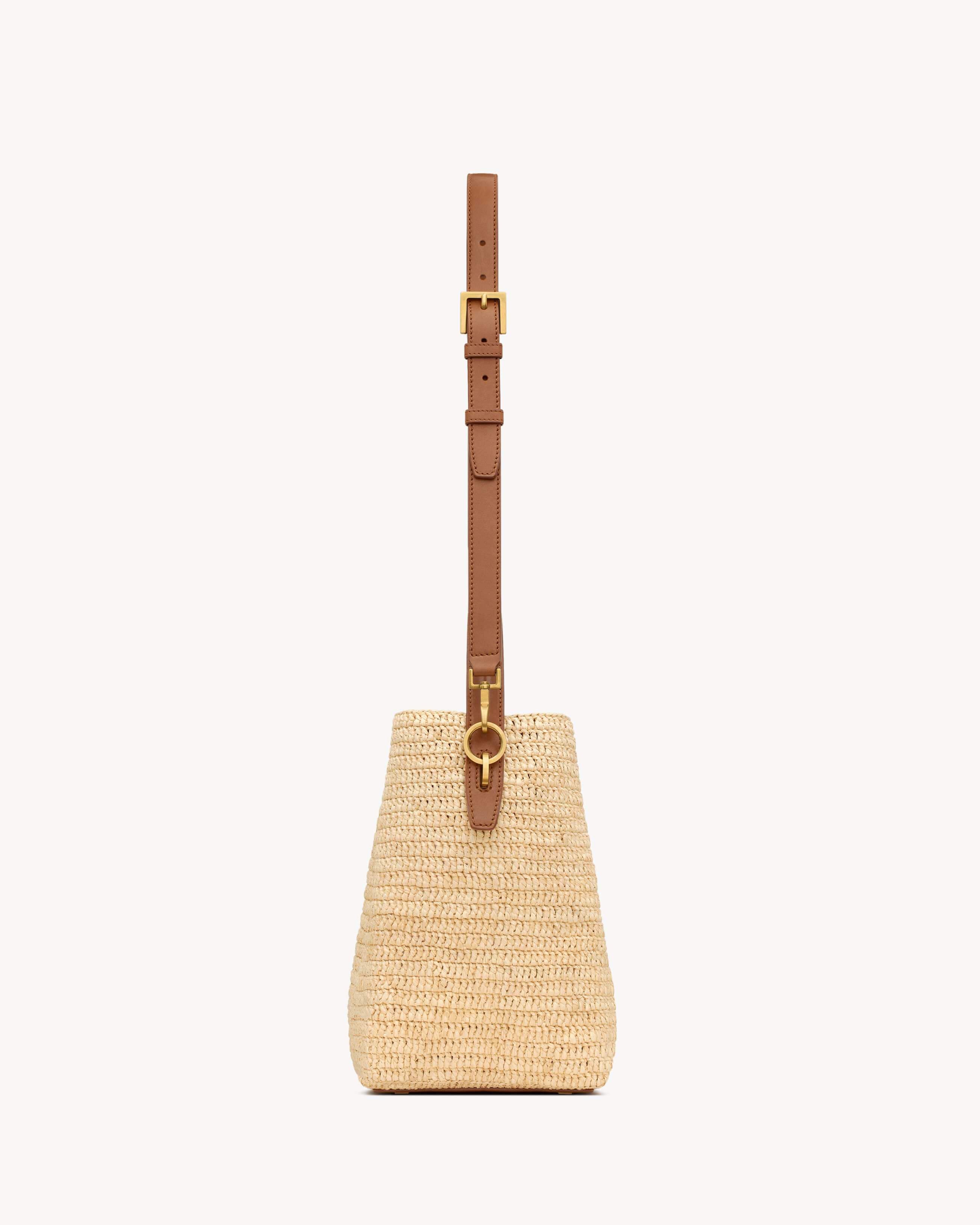 LE 37 in woven raffia and vegetable-tanned leather