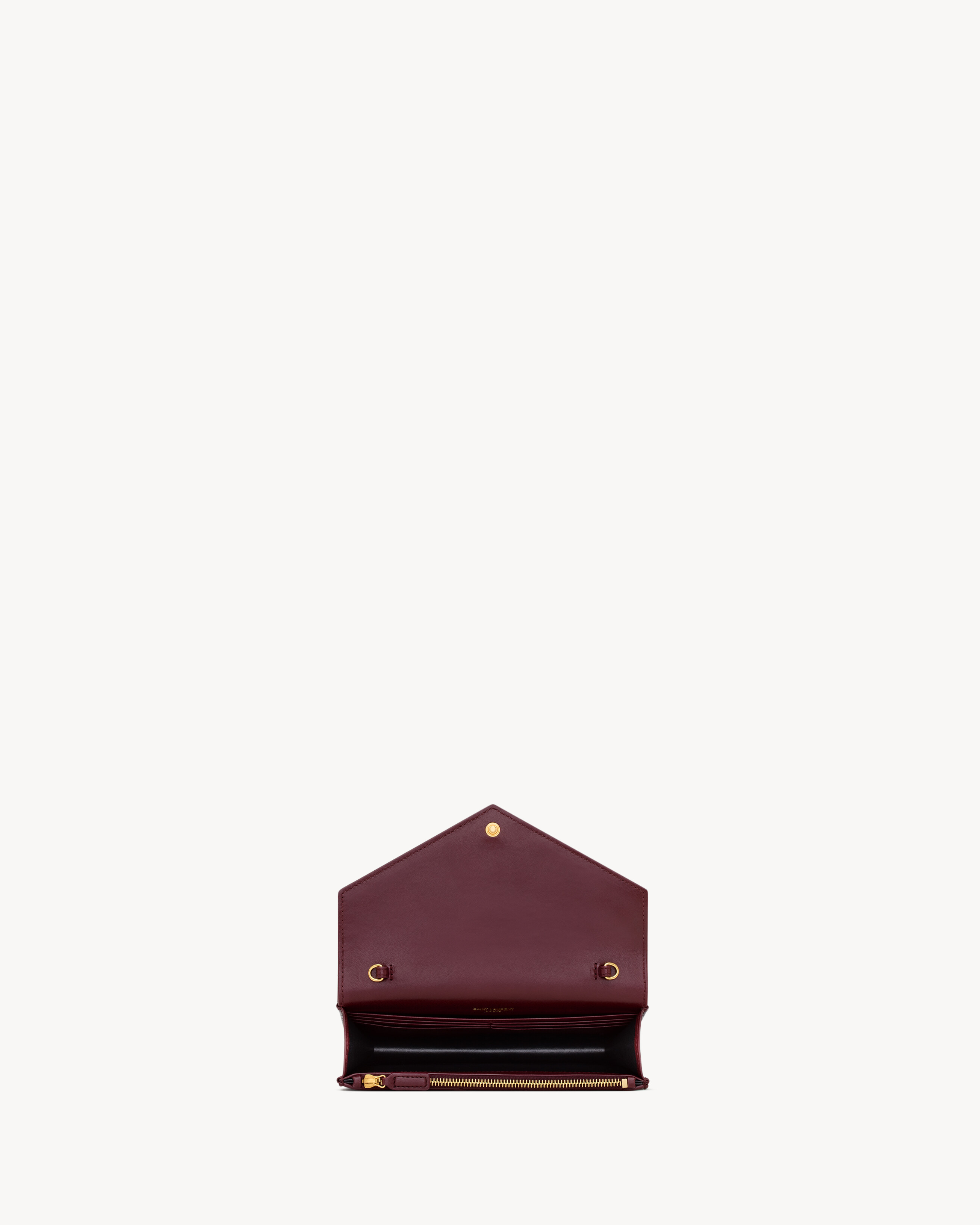 CASSANDRE ENVELOPE CHAIN WALLET EN CUIR D'AGNEAU
