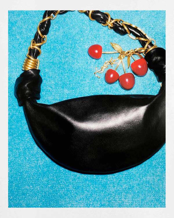 Valentine’s Day 26 > Double 3 > Visual 1