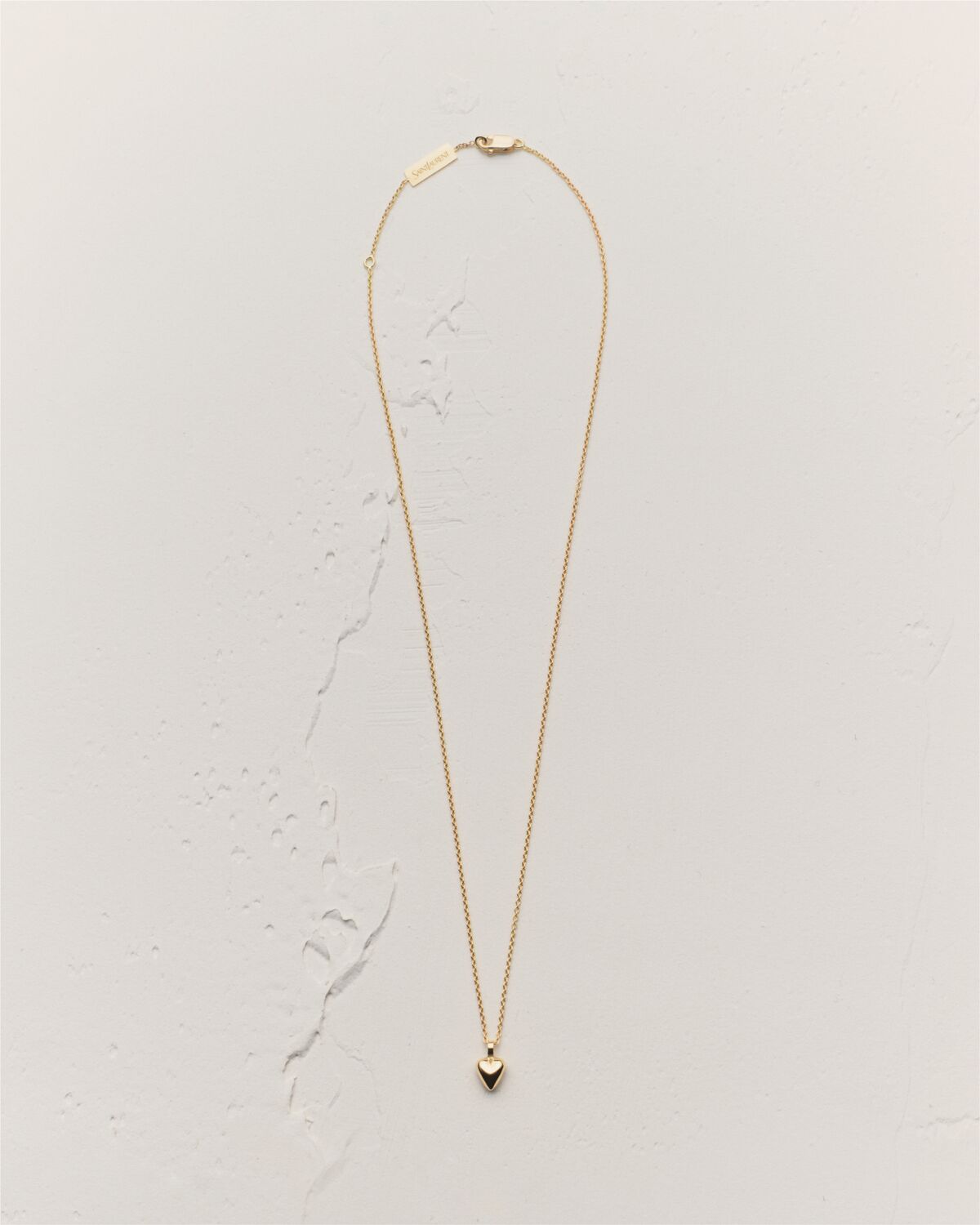 heart pendant necklace in 18K yellow gold