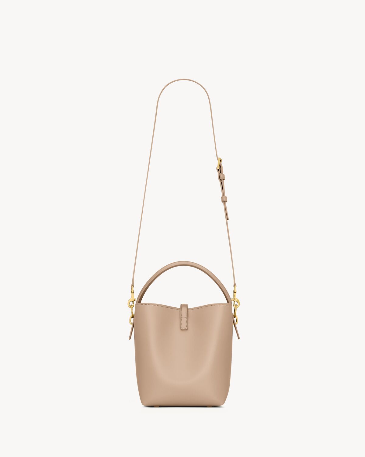 생로랑 샤이니 가죽 소재의 LE 37 스몰 토트백 7490362R20W2721