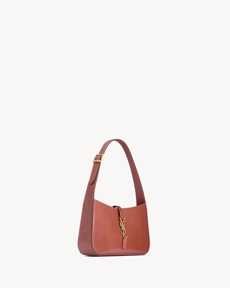 LE 5 À 7 in patent leather